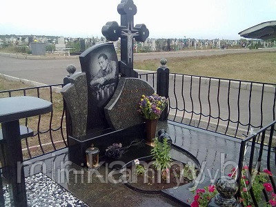 ГРАНИТНЫЙ КОМПЛЕКС ИЗ ГРАНИТА