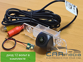 Цветная штатная камера заднего вида AHD Skoda Octavia A5 в планку под номером