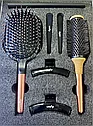 Набор расчесок подарочный профессиональный 7 предметов Dyson, фото 2
