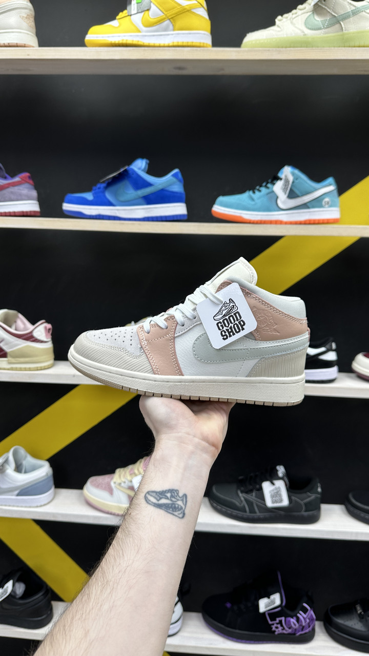 Кроссовки Air Jordan 1 Mid Beige Orange