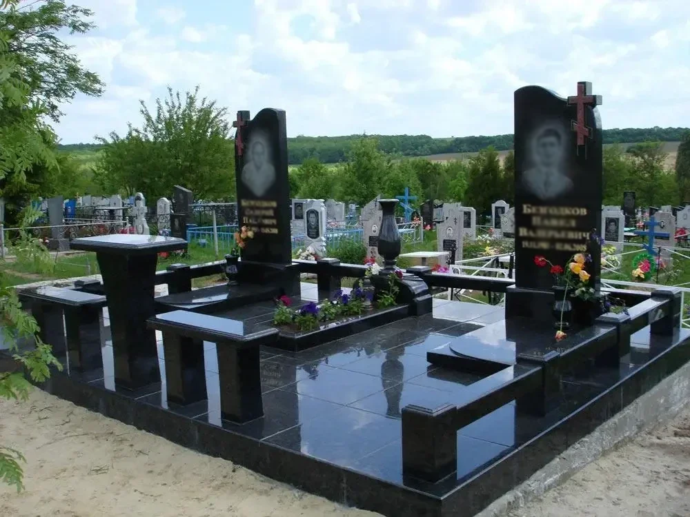 Мемориальные комплексы