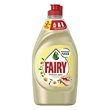 Средство для мытья посуды Fairy Нежные руки Ромашка и витамин Е 450 мл