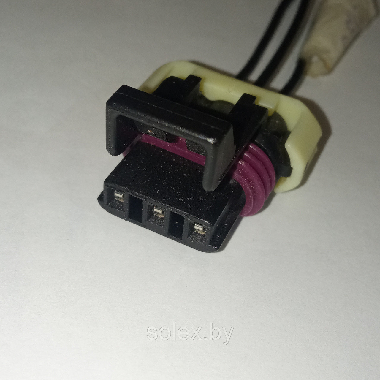 Фишка 3-pin датчика положения кузова GM / уровня антифриза Cummins