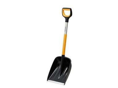 Лопата снеговая автомобильная X-series FISKARS (длина: 980мм, ширина: 290мм)