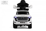 Детский толокар RiverToys Toyota Land Cruiser 300 Z002ZZ-A (белый) 3в1 качалка, электромобиль, фото 5
