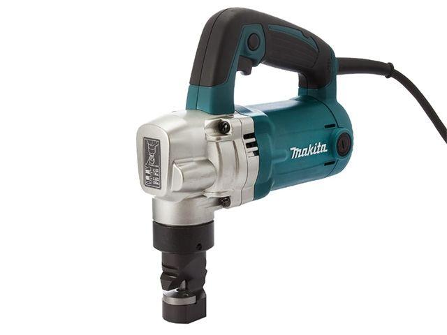 Ножницы высечные MAKITA JN 3201 J в кейсе (710 Вт, сталь до 3.2 мм)