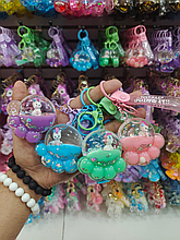 Лапка-брелок с водичкой.