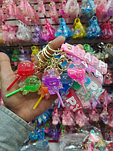 Брелок с водичкой и блестками.