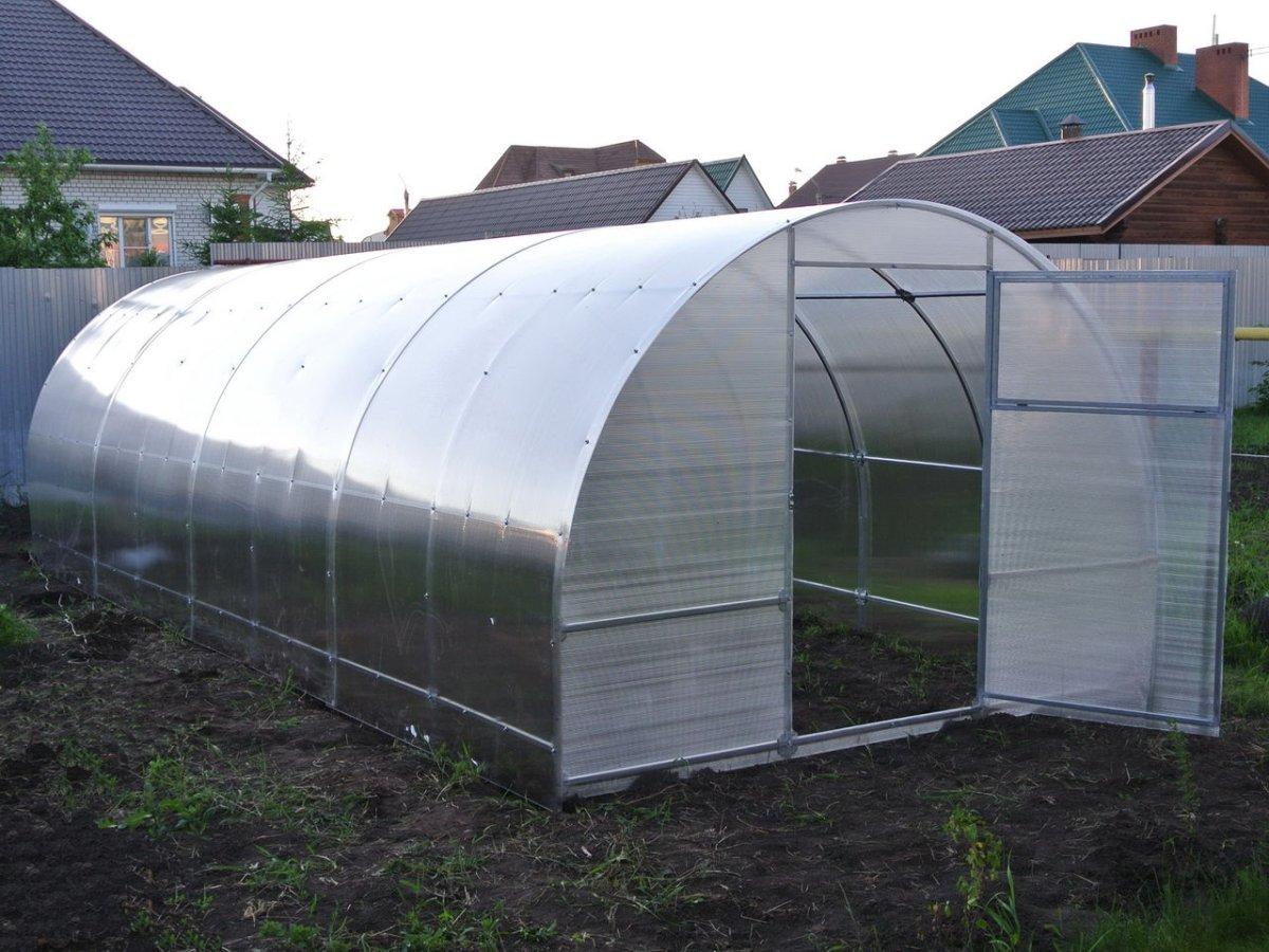 Теплица из поликарбоната Сибирская 25Ц-0.67 (длина 4 метра, шаг 0.67 метра)