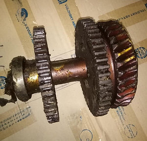 Вал в сборе фартука