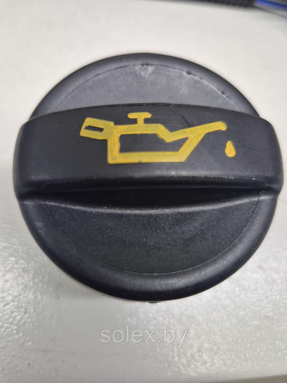 Пробка маслозаливной горловины Peugeot Citroen 1.0i/1.4i/1.4HDi/1.9TDi/2.0 HDi