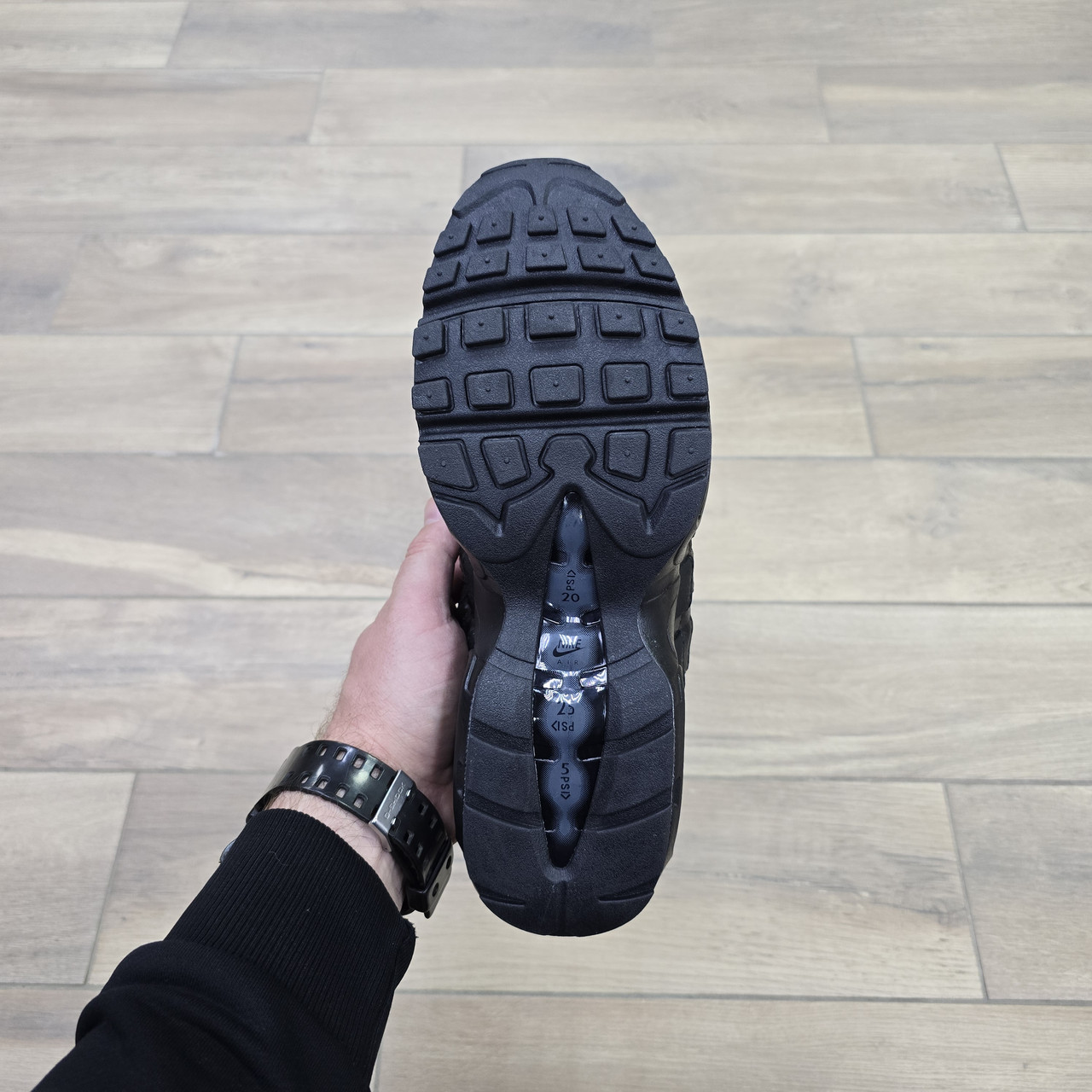 Кроссовки Nike Air Max 95 Essential Triple Black - фото 5 - id-p4485321
