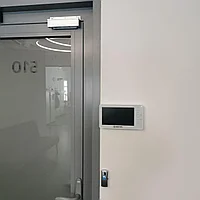 Монтаж видеодомофона в офис с НДС