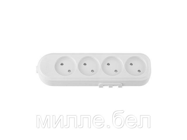 Розетка 4-ая переносная (б/з, 16А, 250В, з/ш, струезащ.) белая, BYLECTRICA (с креплениемк стене)
