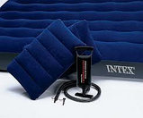 Надувной матрас Intex (усиленный) (64765) 152х203х25 с ручным насосом и подушками, фото 2