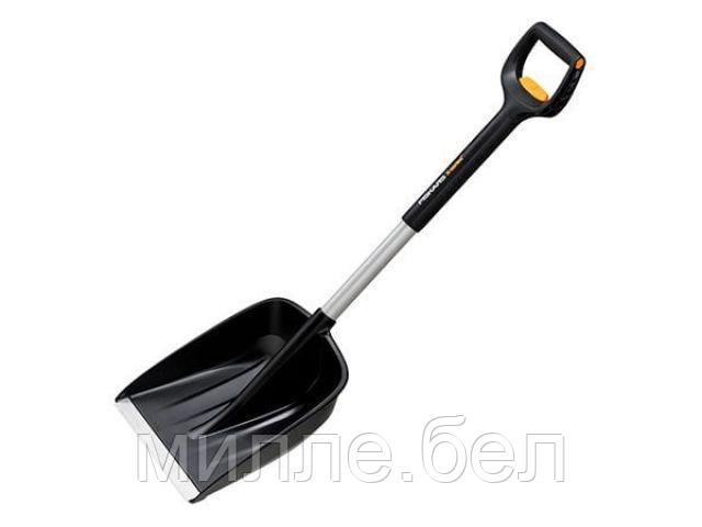 Лопата снеговая автомобильная телескопическая X-series FISKARS (длина: 795 - 987 мм, ширина: 280мм)