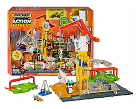 Игровой набор Mattel Matchbox Action Drivers Строительная площадка с краном, звуком и светом HPD63