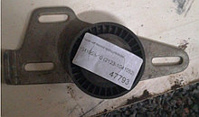 Ролик натяжной кронштейном ВАЗ 2123-1041056-10 (2123-1041052)