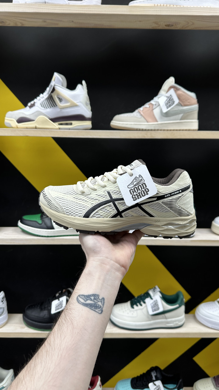 Кроссовки ASICS Gel-Flux 4 Beige Black