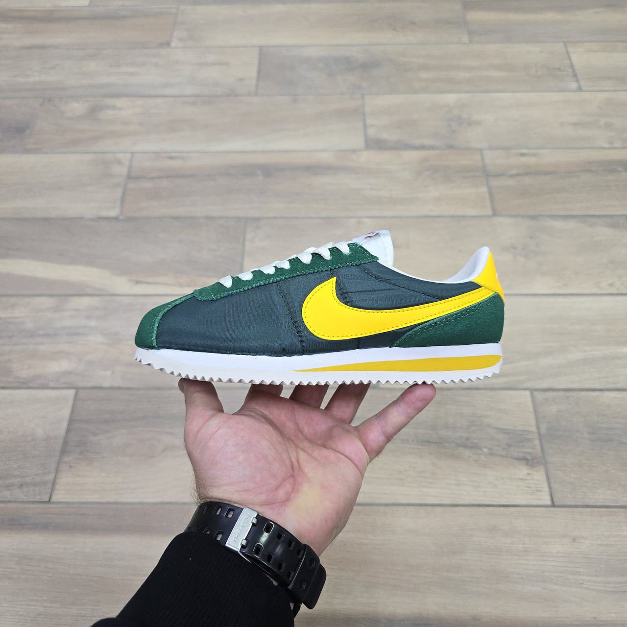 Кроссовки Wmns Nike Classic Cortez Pine Green Opti Yellow