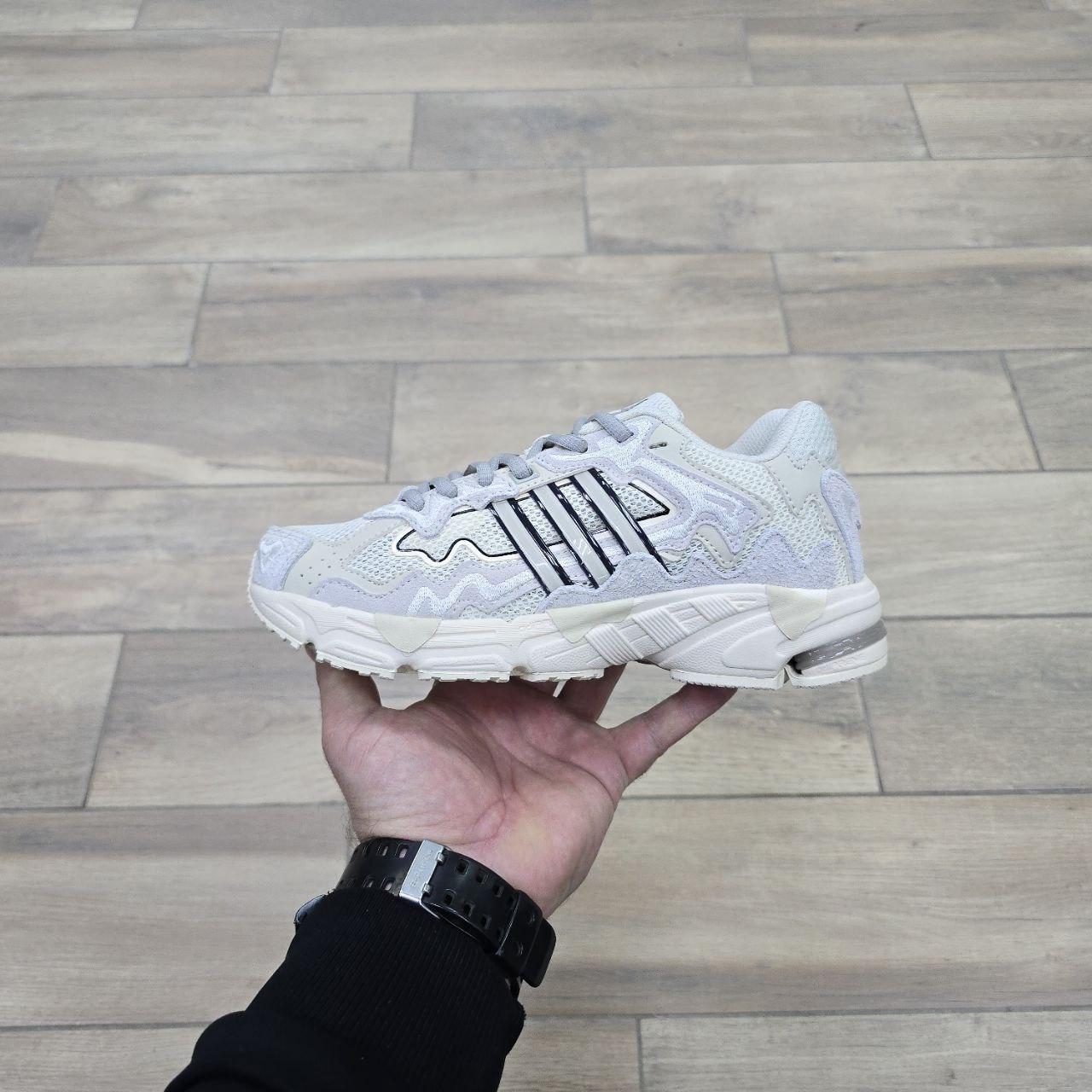 Кроссовки Wmns Adidas Bad Bunny X Response CL Beige