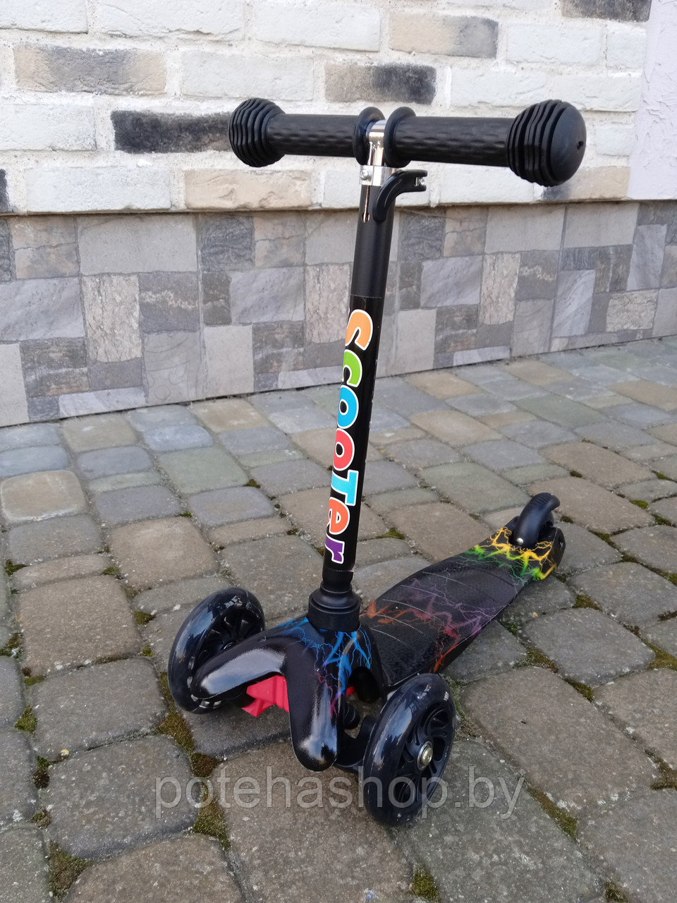 Самокат трехколесный Scooter молнии 038Z, от 2 лет