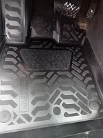 Коврики для Audi Q5 II (2017-) (с 3D подпятником) (Крепеж) [61114] / Aileron / Ауди