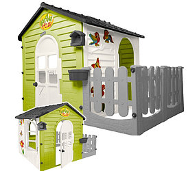 Детский игровой садовый домик Mochtoys с забором 13071