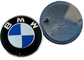 Эмблема BMW Диаметр: 82мм. На крышку багажника. Цвет: черно-синий с черной подложкой