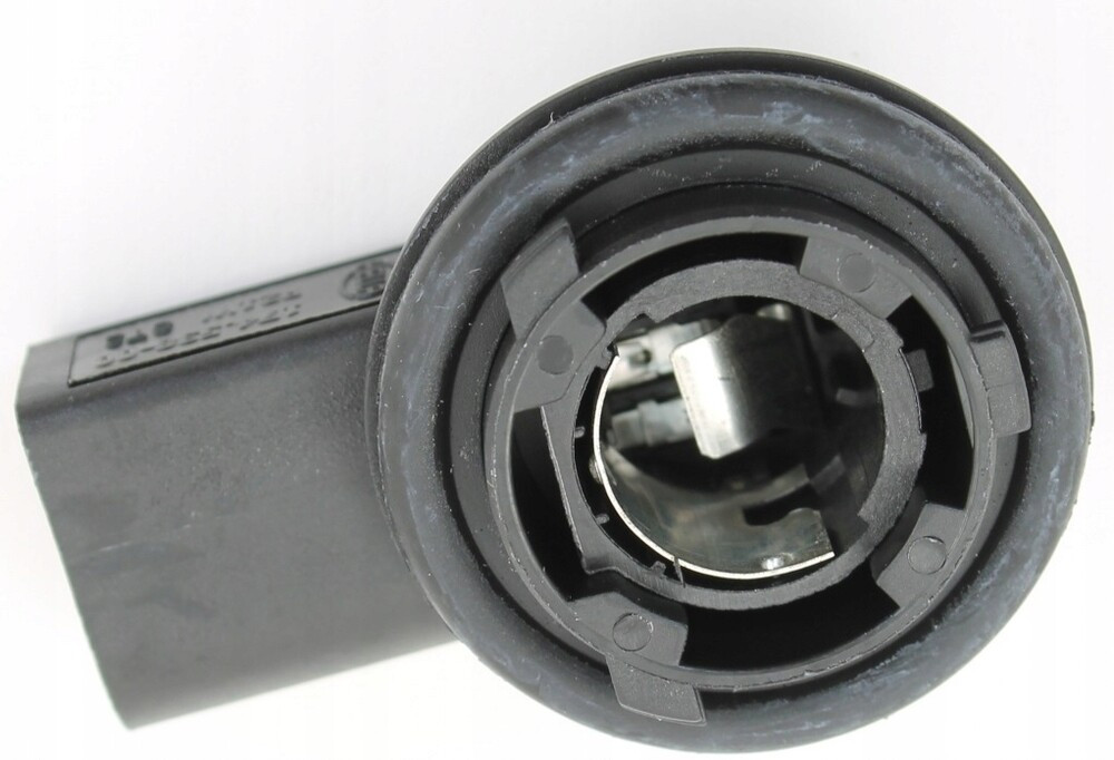 ПАТРОН ЛАМПЫ ПРОТИВОТУМАНКИ VAG VW POLO 6R0953123A