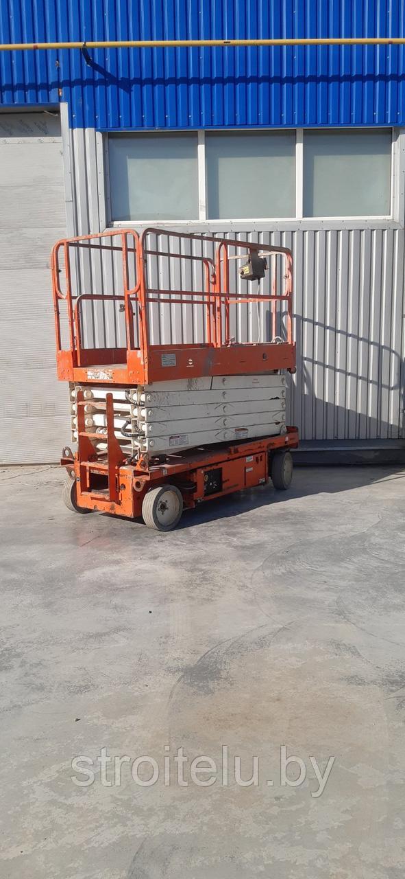 Ножничный самоходный электрический подъемник JLG 2646E2 б/у 2002 год. Продаётся без НДС.