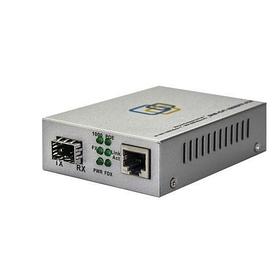 Медиаконвертер SNR Медиаконвертер 10/100/1000-Base-T / 1000Base-FX с SFP-портом