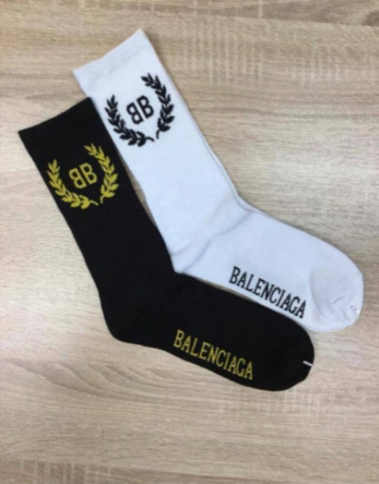 Носки Balenciaga.