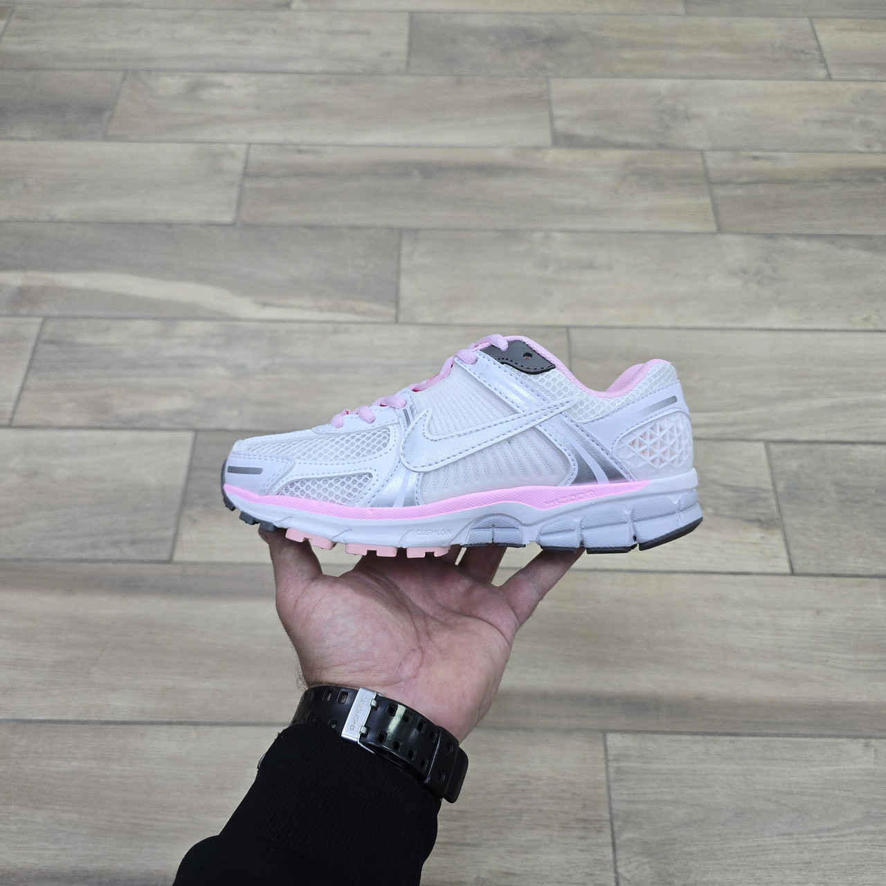 Кроссовки Nike Air Zoom Vomero 5 White Pink