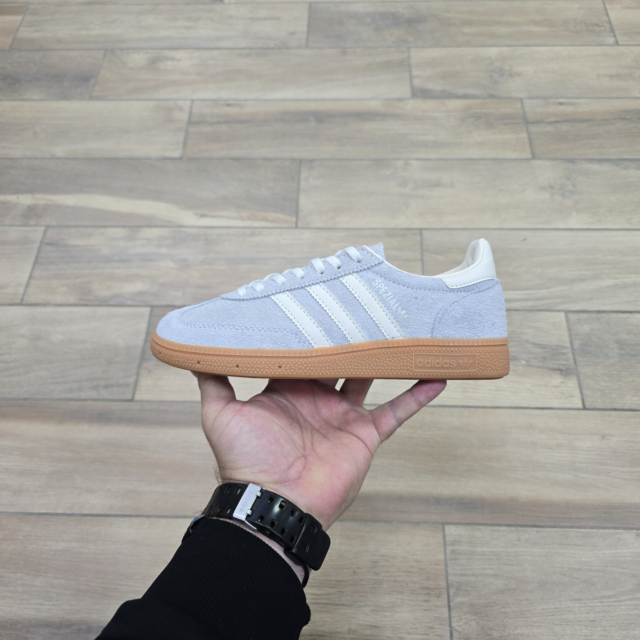 Кроссовки Wmns Adidas Spezial Light Gray