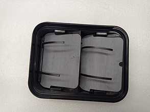 ВЕНТИЛЯЦИОННОЕ ОТВЕРСТИЕ ЗАДНЕЙ ТОРЦЕВОЙ ПАНЕЛИ Geely Atlas