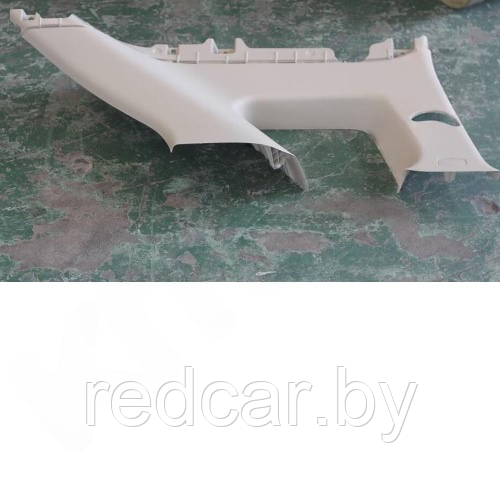 НАКЛАДКА ВЕРХНЯЯ ЗАДНЕЙ ЛЕВОЙ СТОЙКИ Geely Atlas