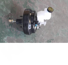 Цилиндр главный тормозной в сборе с вакуумным усилителем АКПП 2.4 Geely Atlas