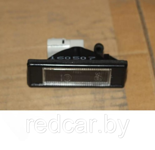 Фонарь освещения номерного знака Geely Atlas