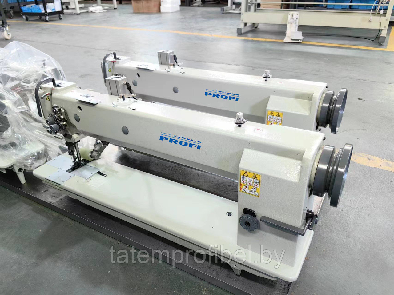 Двухигольная длиннорукавная швейная машина PROFI GC4420-L25-PFT-EPL 635 мм (комплект)