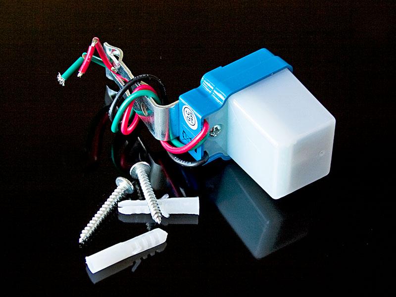 Фотореле контроля освещения LXP-01 (220-240V, 6A, белый)