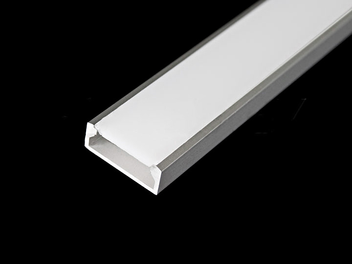 Алюминиевый профиль накладной с экраном 22,6х8,75 для LED ленты