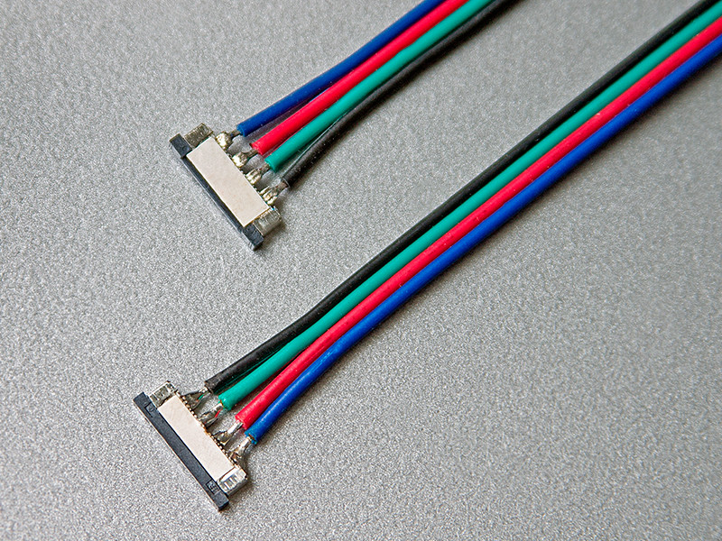 Коннектор 4pin 10мм с проводом (2 разъёма) для светодиодной ленты 5050 RGB