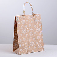 Крафт-пакет с кр.ручкой 250х110х320 Снежинки белые на крафте