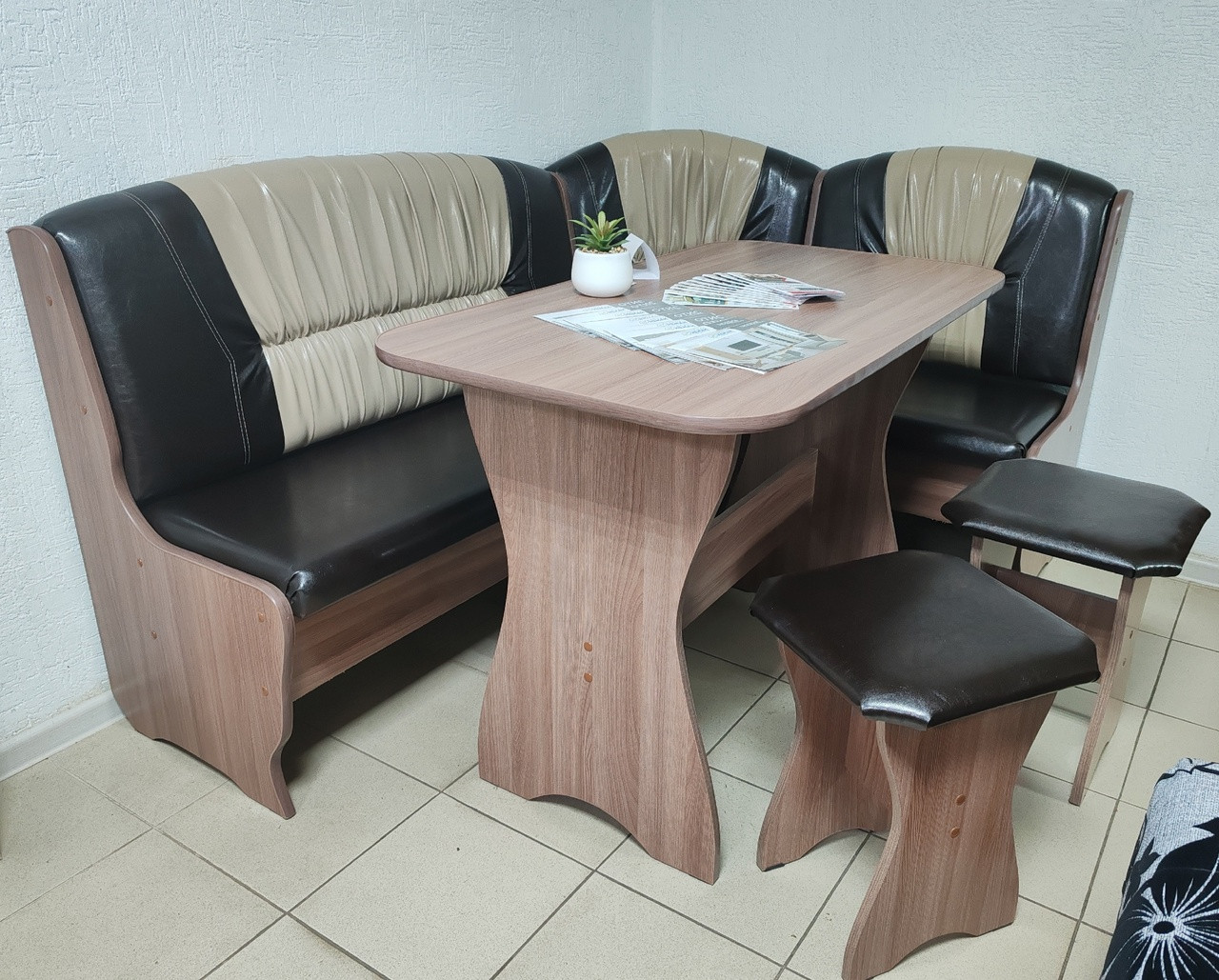 Кухонный уголок Консул-4