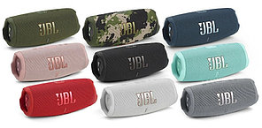 Портативная колонка JBL Charge 5 с защитой от воды