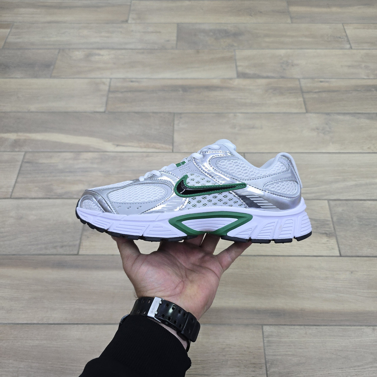 Кроссовки Nike V5 RNR White Malachite