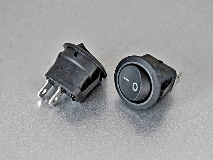 Переключатель IRS-101E-8C/D on-off чёрный