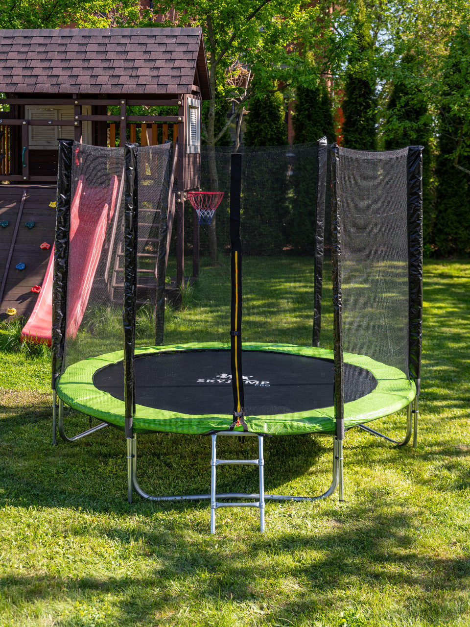 Батут SKYJUMP (Усиленный) PRO 252cм (8FT) с защитной сеткой и лестницей
