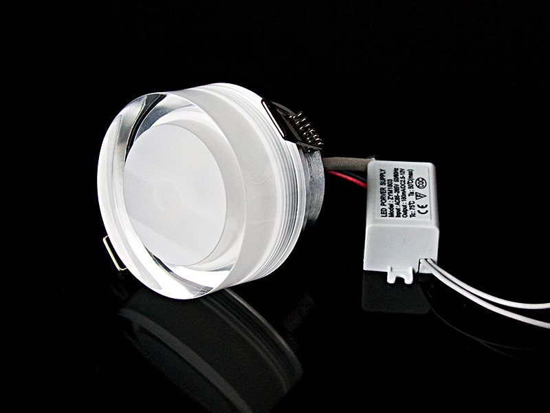 Светодиодный светильник 220V 3х1W